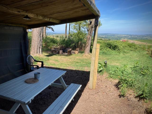 Penbedw Uchaf Estate - Rural Retreats, Tennis 몰드 외부 사진